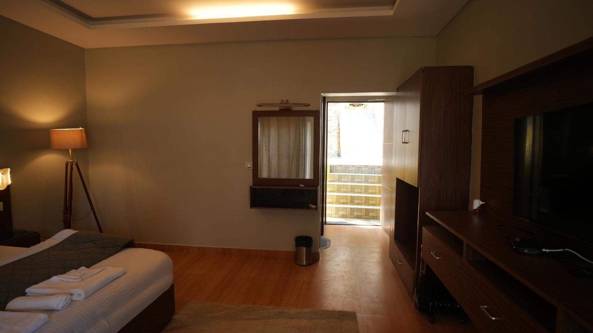 Hotel The Foresta By Orchid Hospitality & Holidays Mukteshwar Zewnętrze zdjęcie